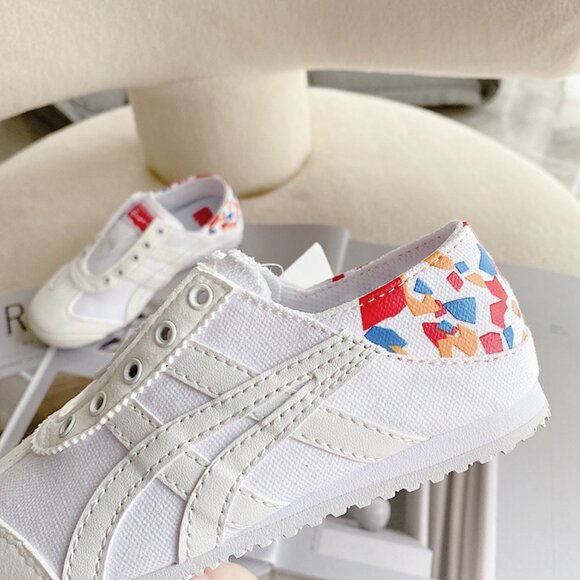 Onitsuka Tiger by Asics White Canvas Sneakers - Picture 4 of 9